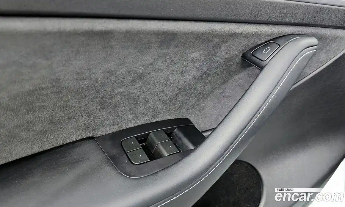 Tesla Model Y 2023 0.2 гидро, фото 28