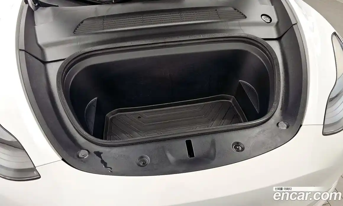 Tesla Model Y 2023 0.2 гидро, фото 6
