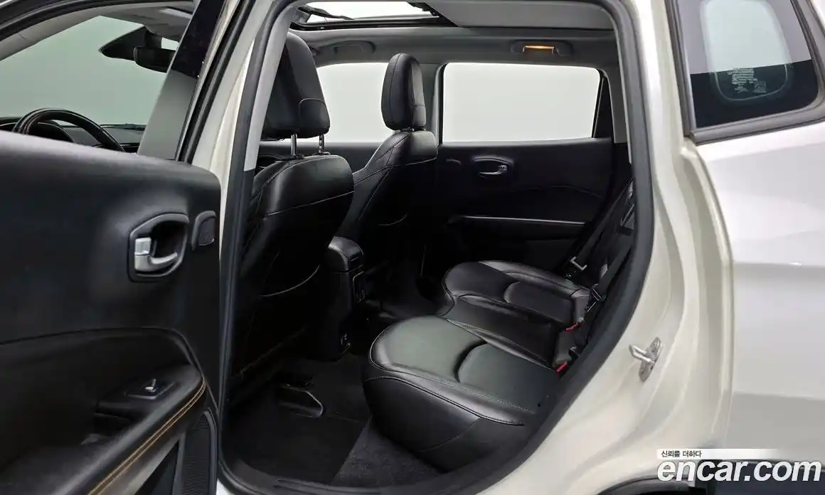 Jeep Compass 2019 2.4 автомат (гидро), фото 12