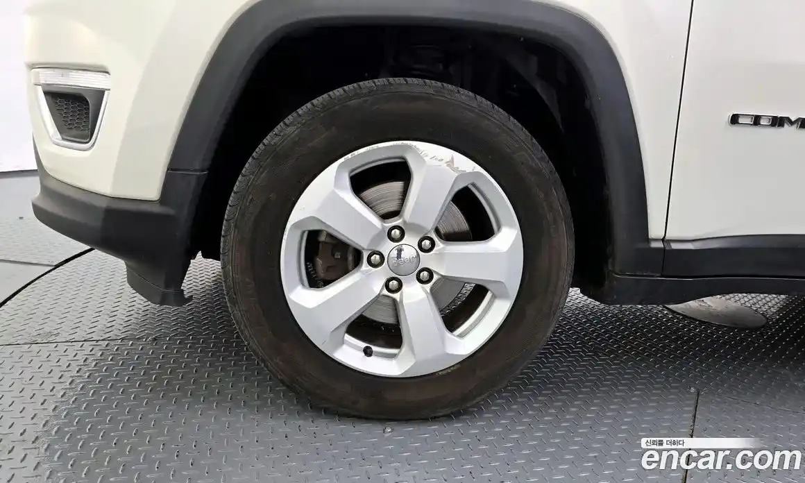 Jeep Compass 2019 2.4 автомат (гидро), фото 5