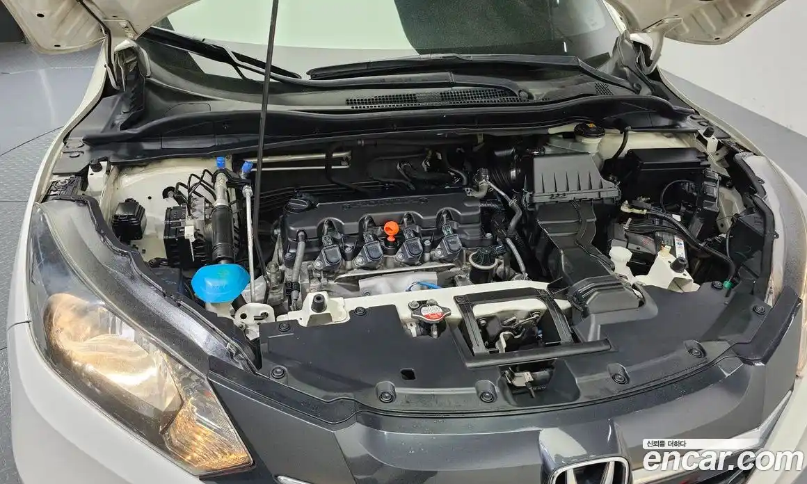 Honda HR-V 2016 1.8 автомат (гидро), фото 6