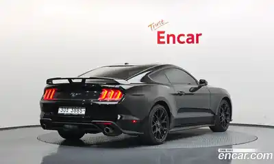 Ford Mustang 2018 2.3 автомат (гидро), миниатюра 2