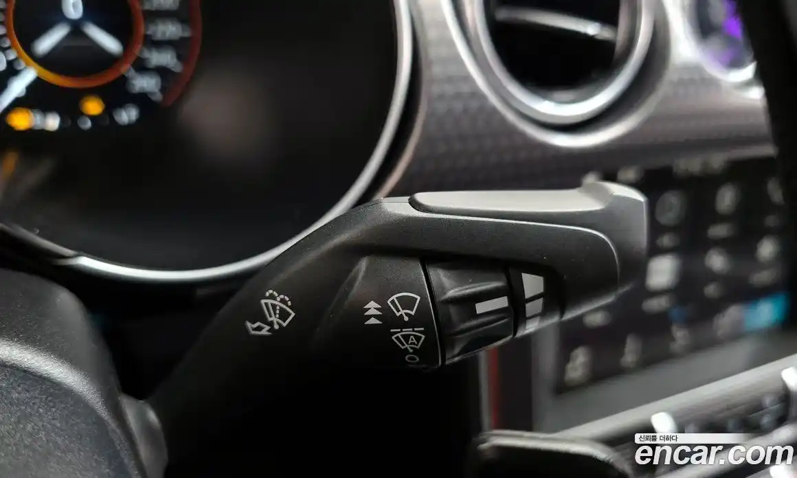 Ford Mustang 2018 2.3 автомат (гидро), фото 25