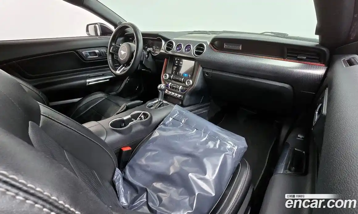 Ford Mustang 2018 2.3 автомат (гидро), фото 10