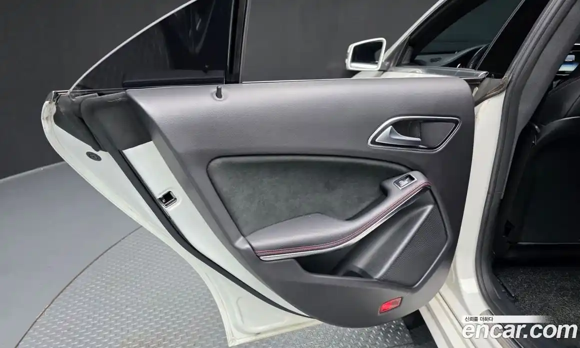 Mercedes-Benz CLA-Class 2018 2.0 гидро, фото 15