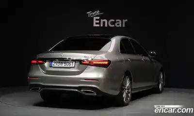 Mercedes-Benz E-Class 2022 2.0 гидро, миниатюра 2