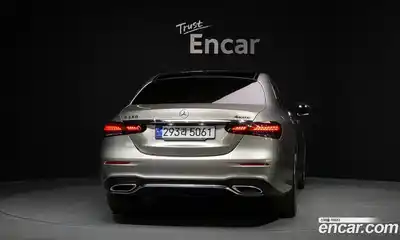 Mercedes-Benz E-Class 2022 2.0 гидро, миниатюра 4