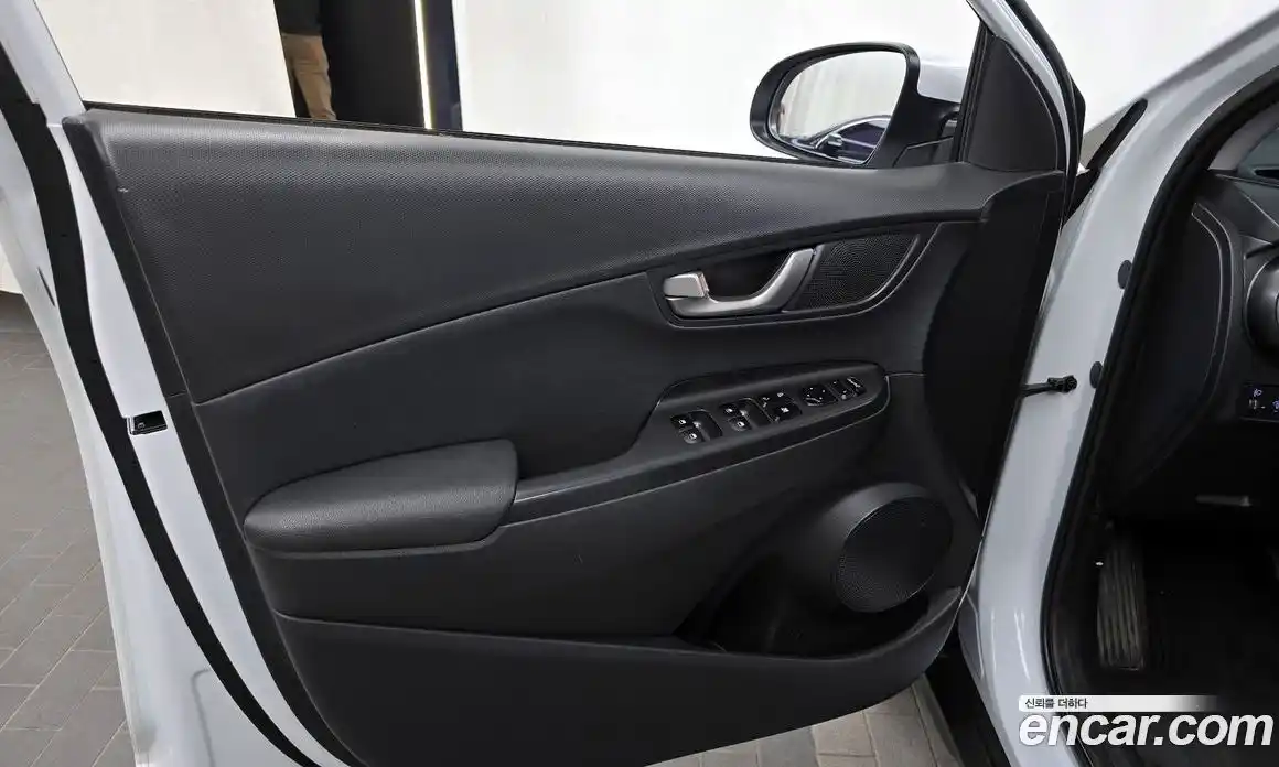 Hyundai Kona 2020 1.6 гидро, фото 14