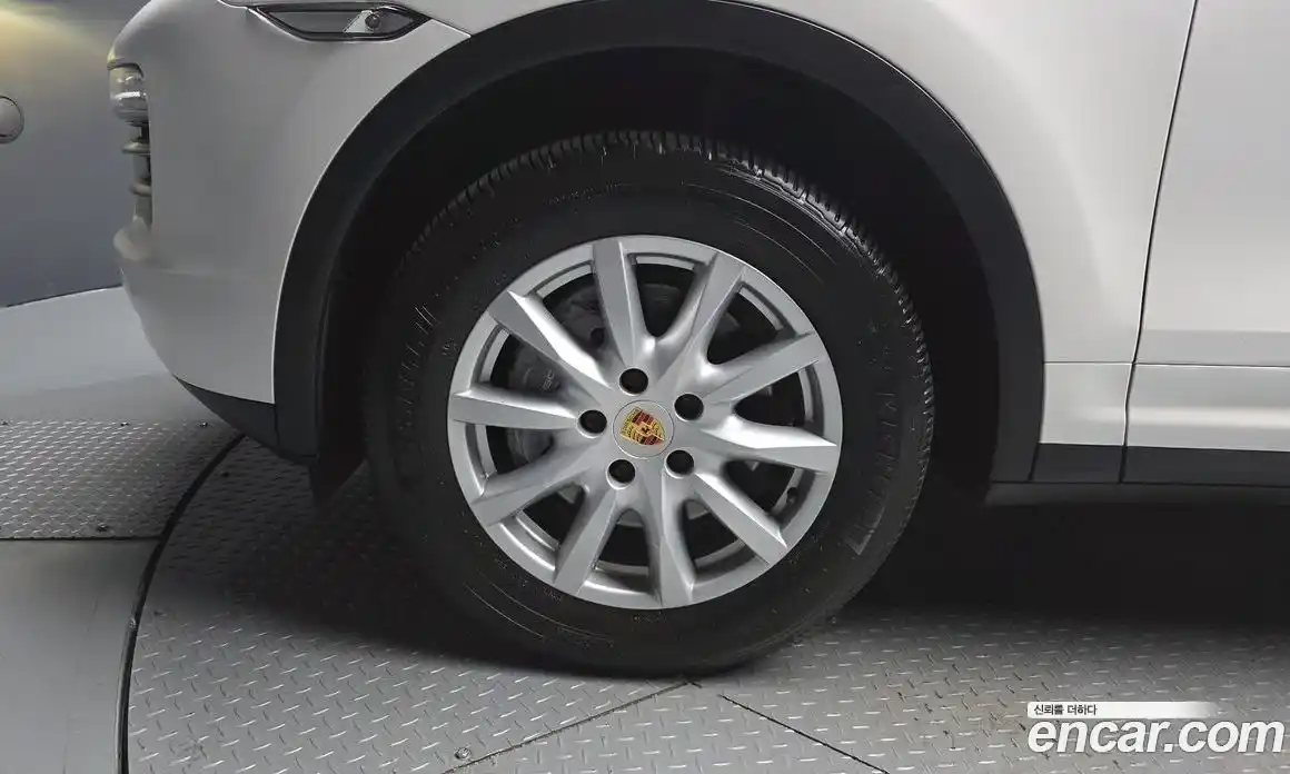 Porsche Cayenne 2011 3.0 автомат (гидро), фото 5