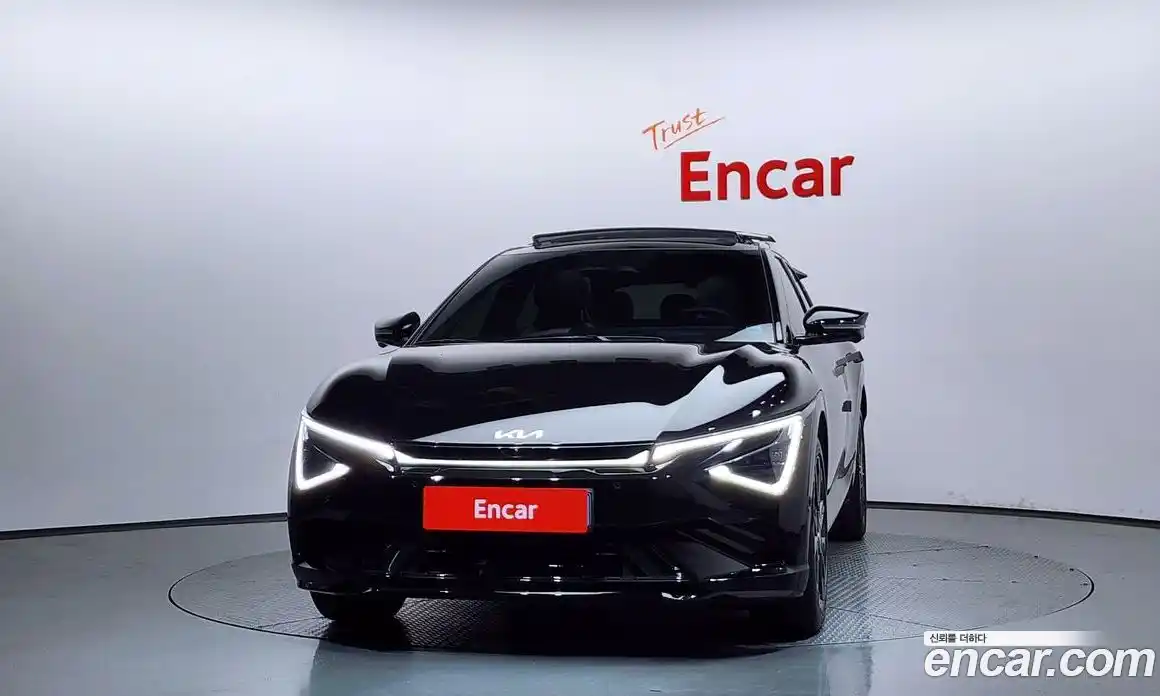 Kia EV6 2024 0.1 гидро, фото 3