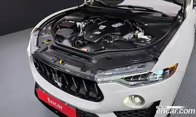 Maserati Levante 2022 3.0 гидро, миниатюра 6