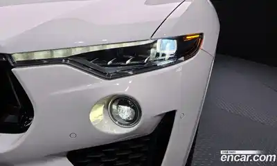 Maserati Levante 2022 3.0 гидро, миниатюра 8