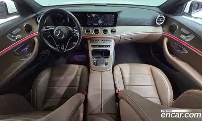 Mercedes-Benz E-Class 2022 2.0 гидро, миниатюра 7