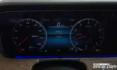 Mercedes-Benz E-Class 2022 2.0 гидро, миниатюра 8