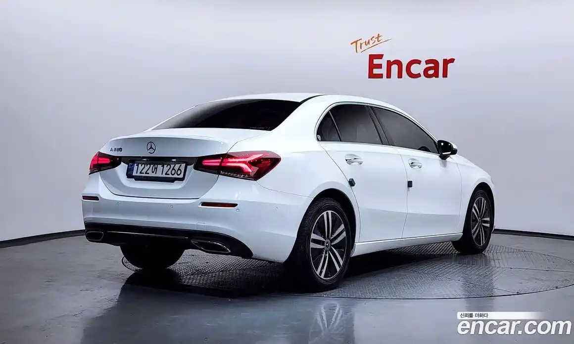 Mercedes-Benz A-Class 2022 2.0 гидро, фото 2 Mercedes-Benz A-Class 2022 2.0 гидро, фото 2
