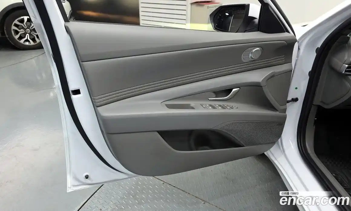 Hyundai Avante 2024 1.6 гидро, фото 14