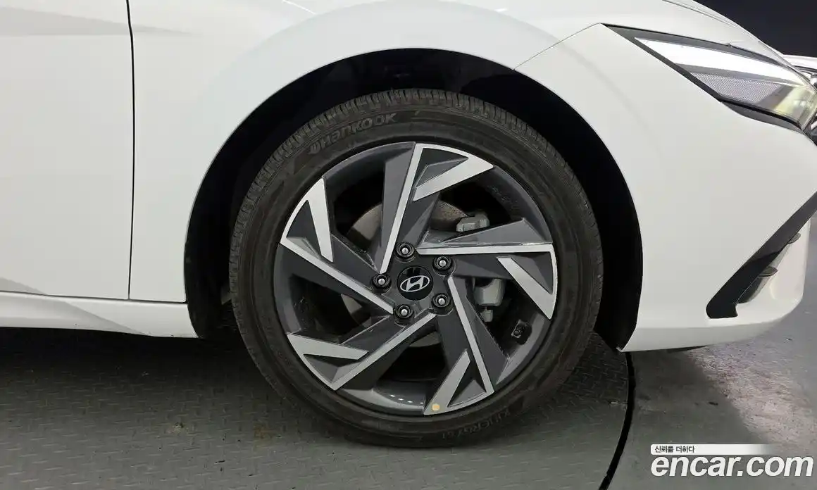 Hyundai Avante 2024 1.6 гидро, фото 7