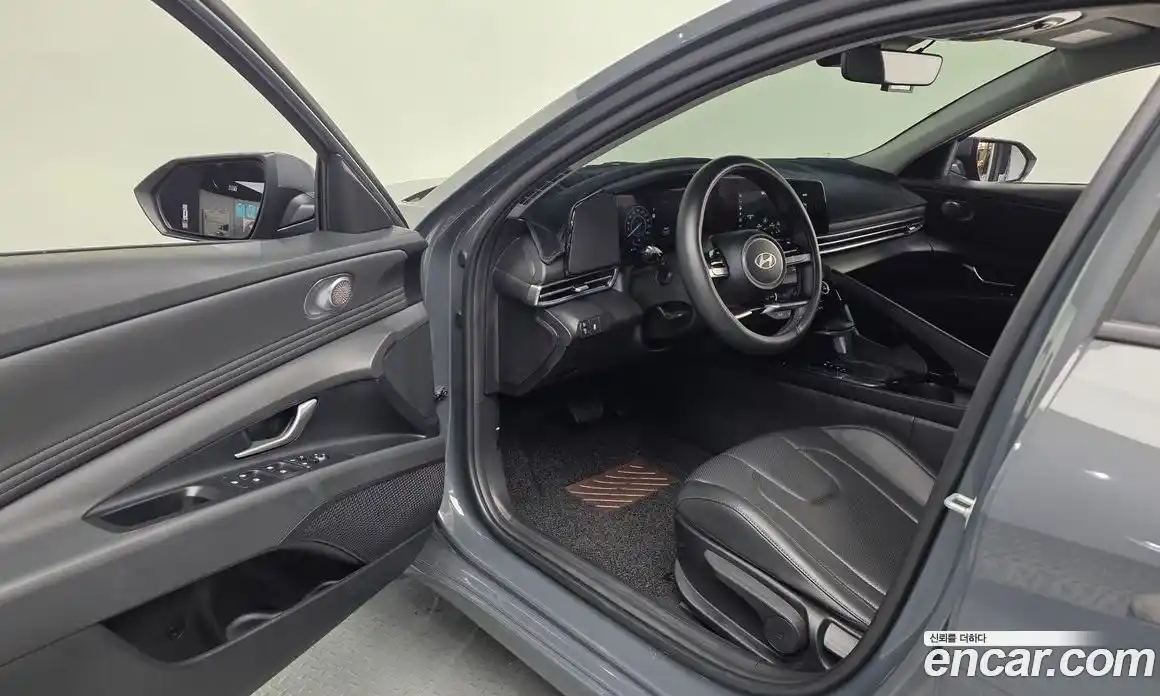 Hyundai Avante 2025 1.6 гидро, фото 13