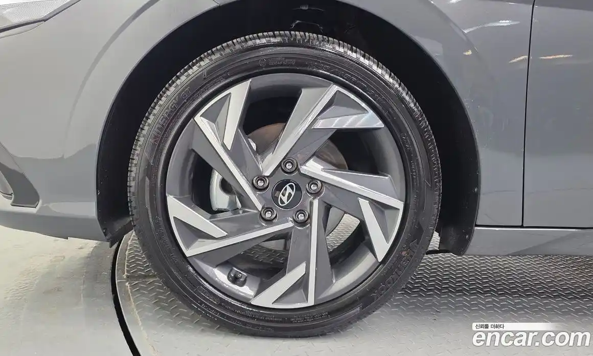 Hyundai Avante 2025 1.6 гидро, фото 5