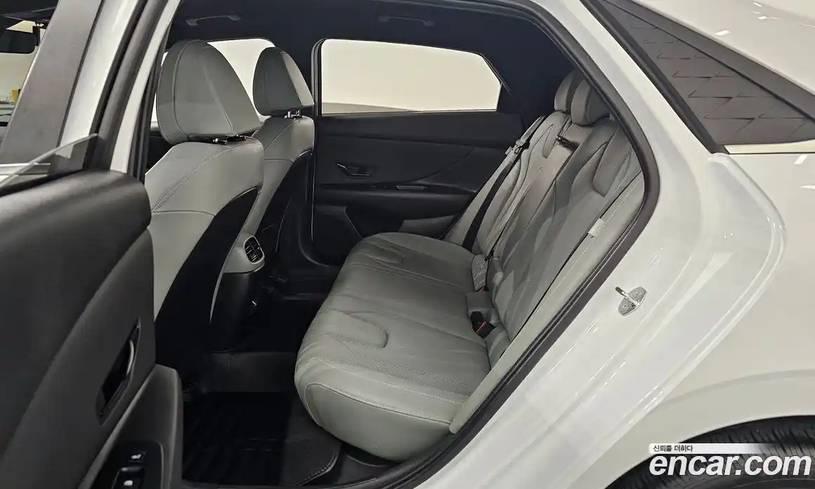 Hyundai Avante 2024 1.6 гидро, фото 16