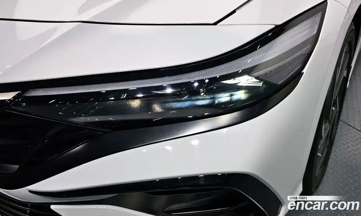 Hyundai Avante 2024 1.6 гидро, фото 8