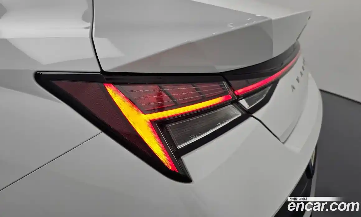 Hyundai Avante 2024 1.6 гидро, фото 9