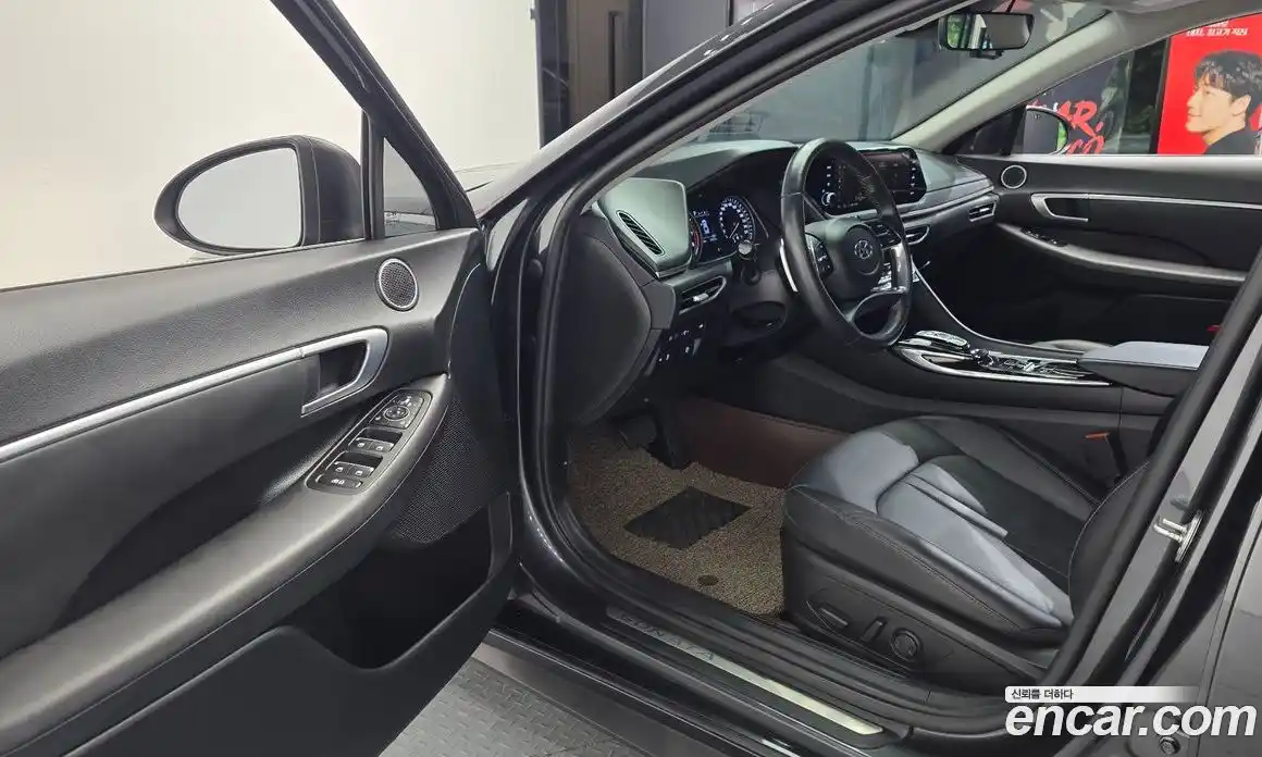Hyundai Sonata 2020 2.0 автомат (гидро), фото 13