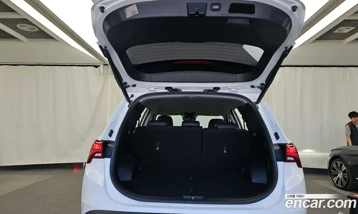 Hyundai Santa Fe 2023 1.6 гидро, фото 26