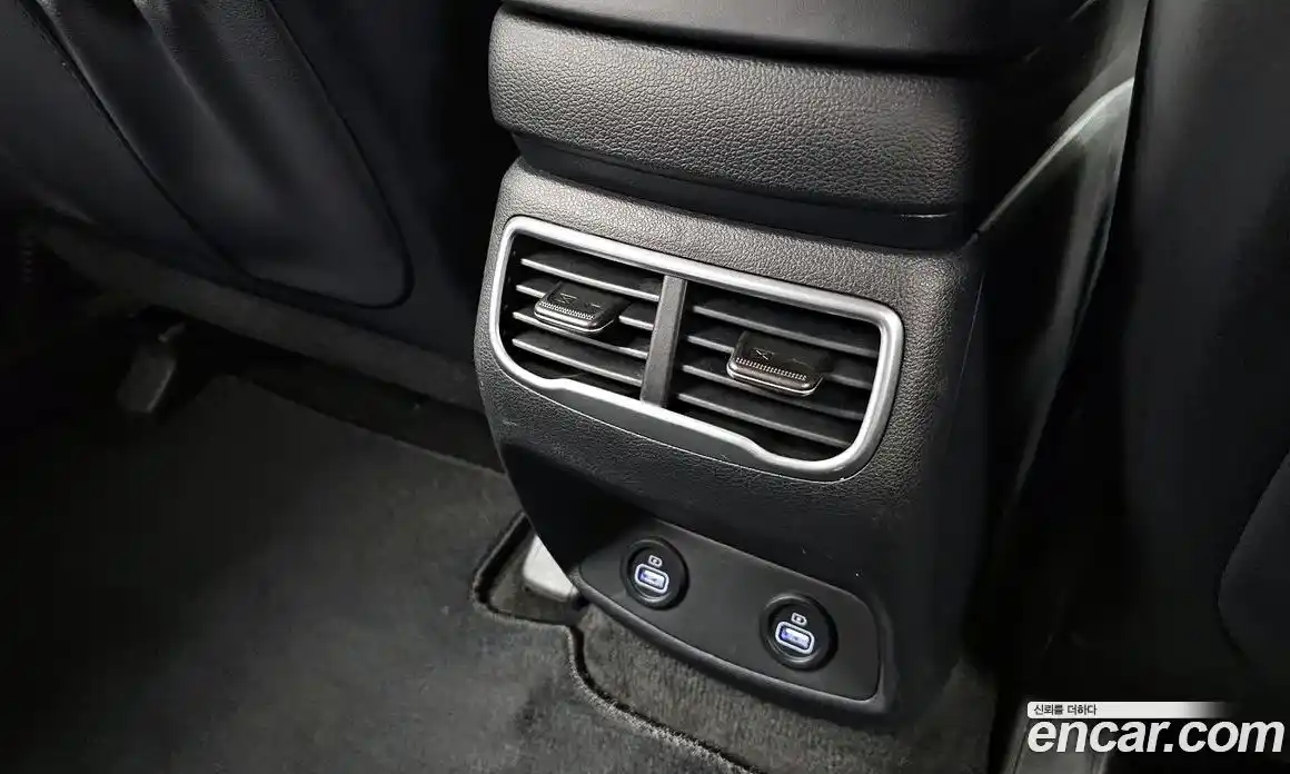 Hyundai Santa Fe 2023 1.6 гидро, фото 31
