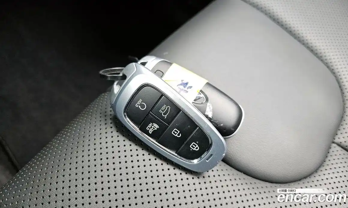 Hyundai Santa Fe 2023 1.6 гидро, фото 33