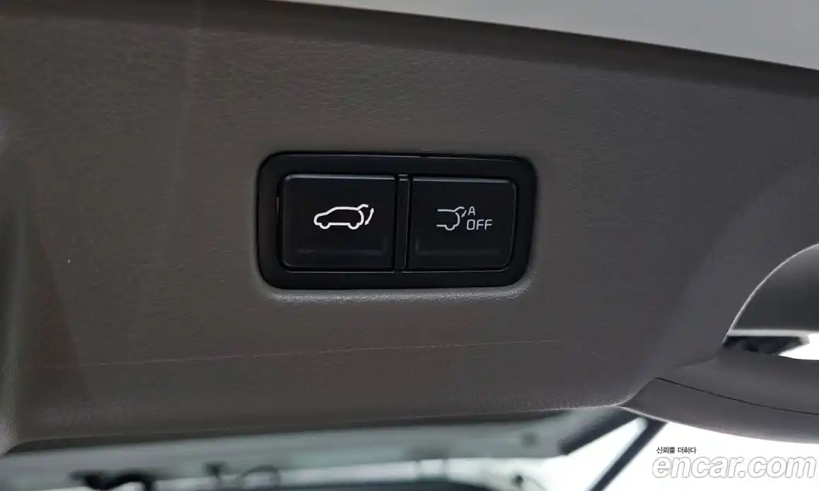 Kia Carnival 2025 1.6 автомат (гидро), фото 25