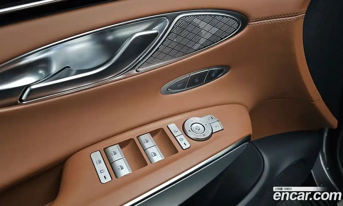 Genesis GV70 2021 2.5 автомат (гидро), фото 23