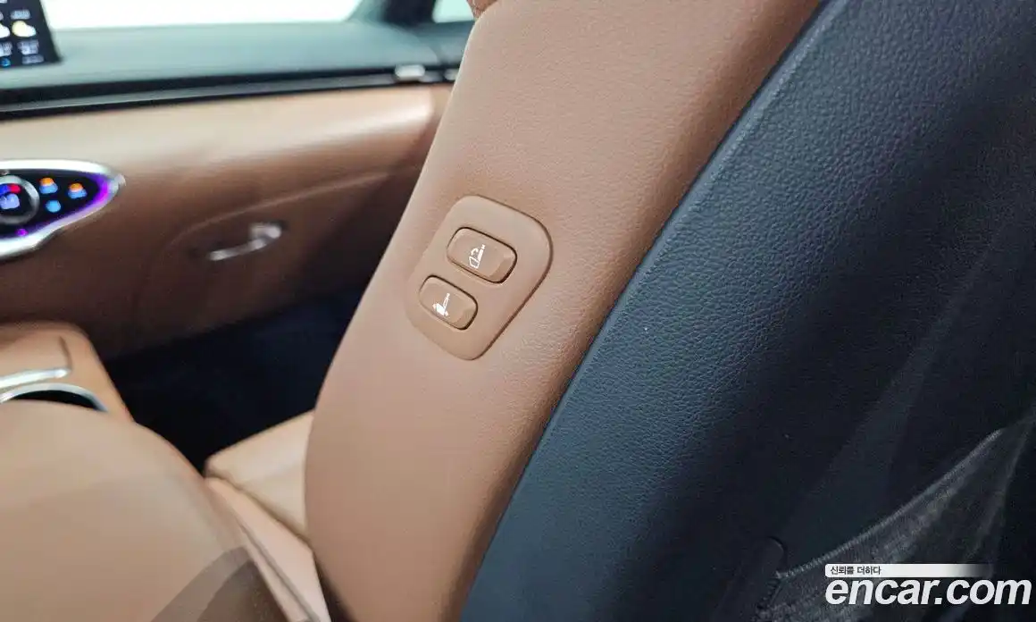 Genesis GV70 2021 2.5 автомат (гидро), фото 32