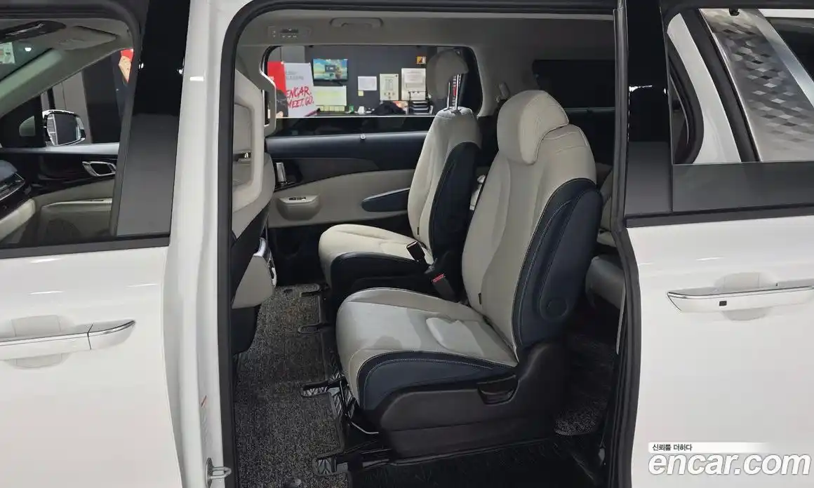 Kia Canival 2024 1.6 гидро, фото 18