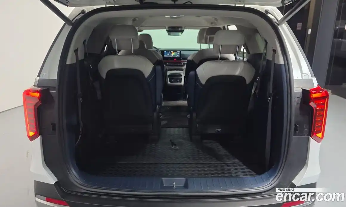Kia Canival 2024 1.6 гидро, фото 26