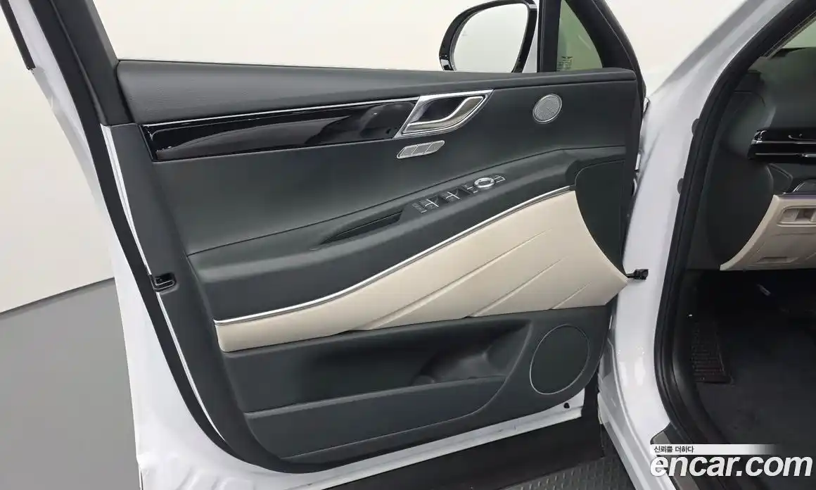 Genesis GV80 2025 2.5 гидро, фото 14