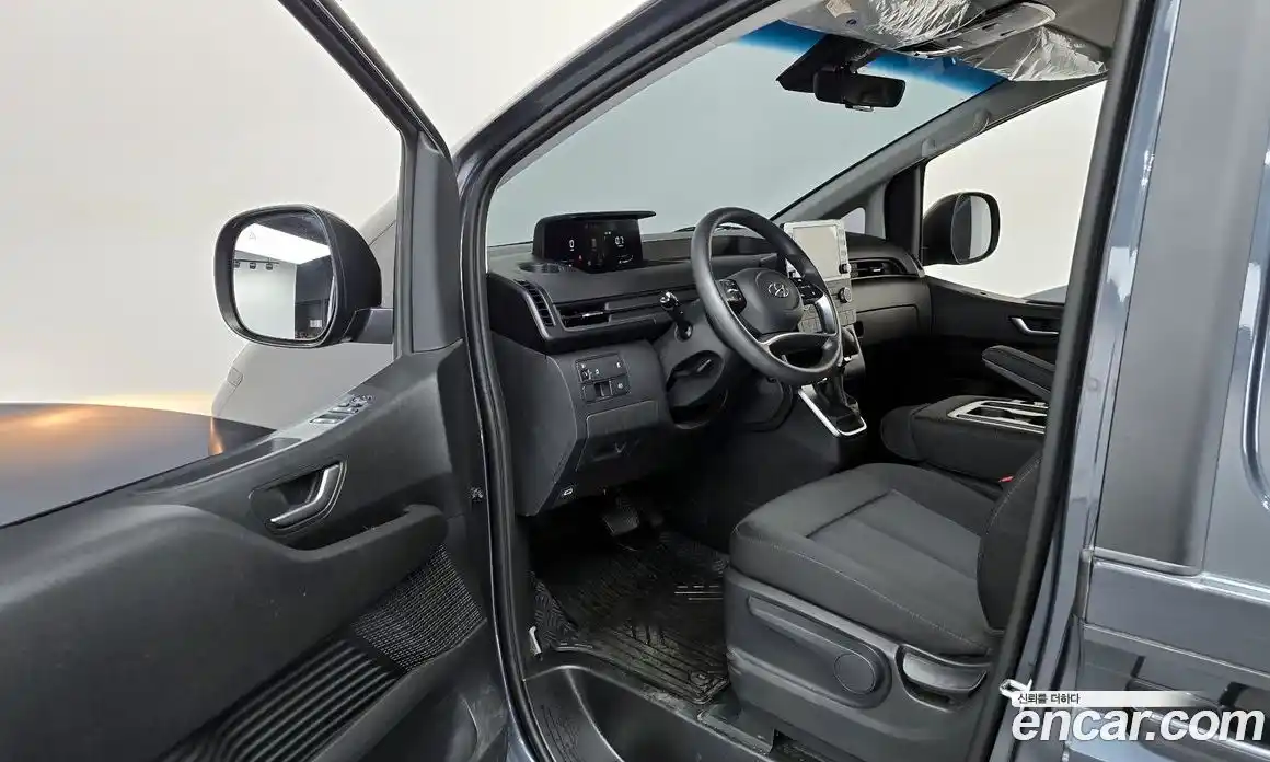 Hyundai Staria 2023 2.2 гидро, фото 13