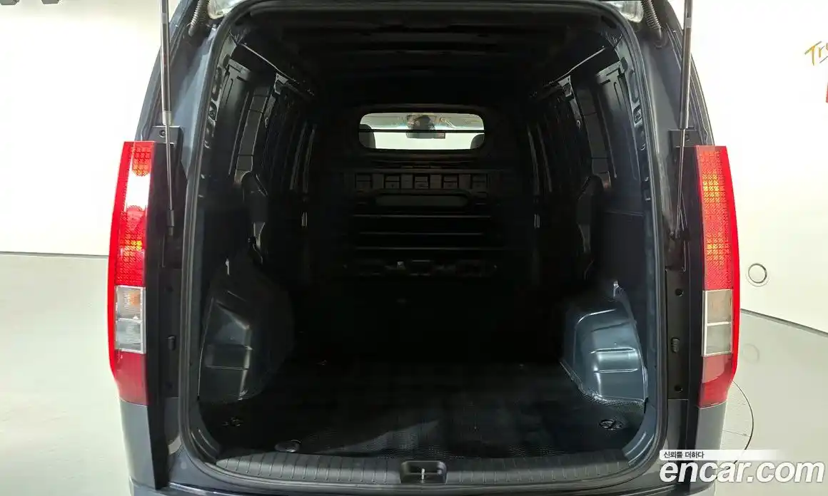 Hyundai Staria 2023 2.2 гидро, фото 23