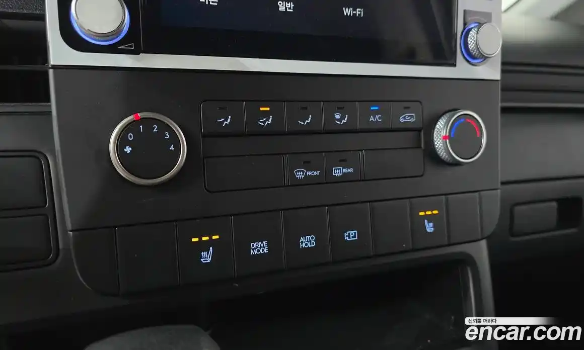 Hyundai Staria 2023 2.2 гидро, фото 30