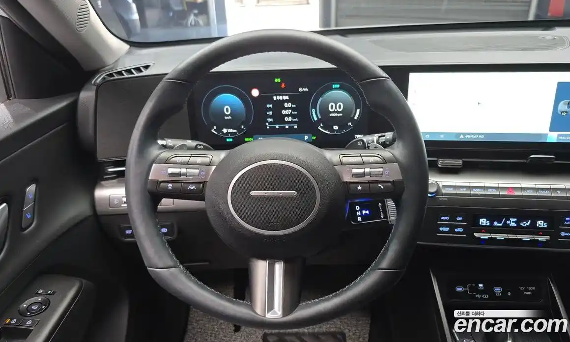 Hyundai Kona 2024 1.6 автомат (гидро), фото 19