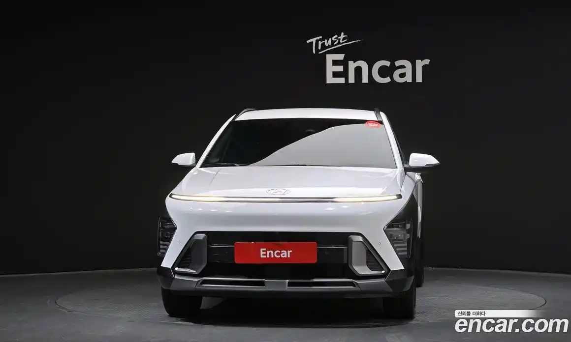 Hyundai Kona 2024 1.6 автомат (гидро), фото 3