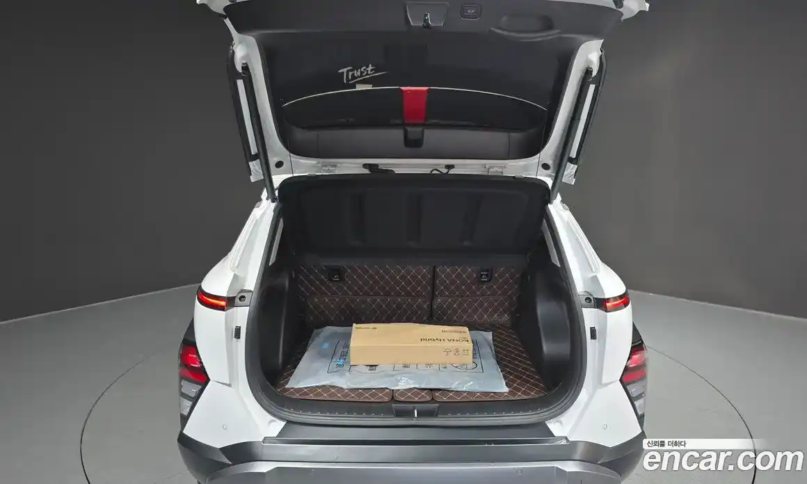 Hyundai Kona 2024 1.6 автомат (гидро), фото 32