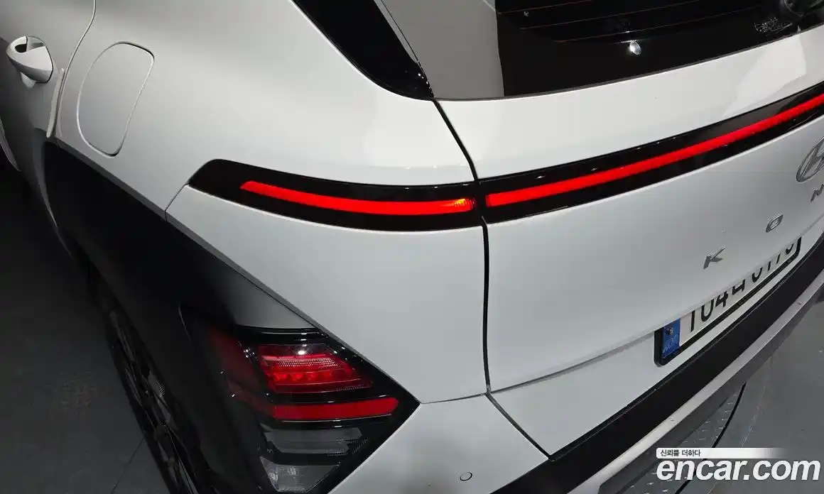 Hyundai Kona 2024 1.6 автомат (гидро), фото 9