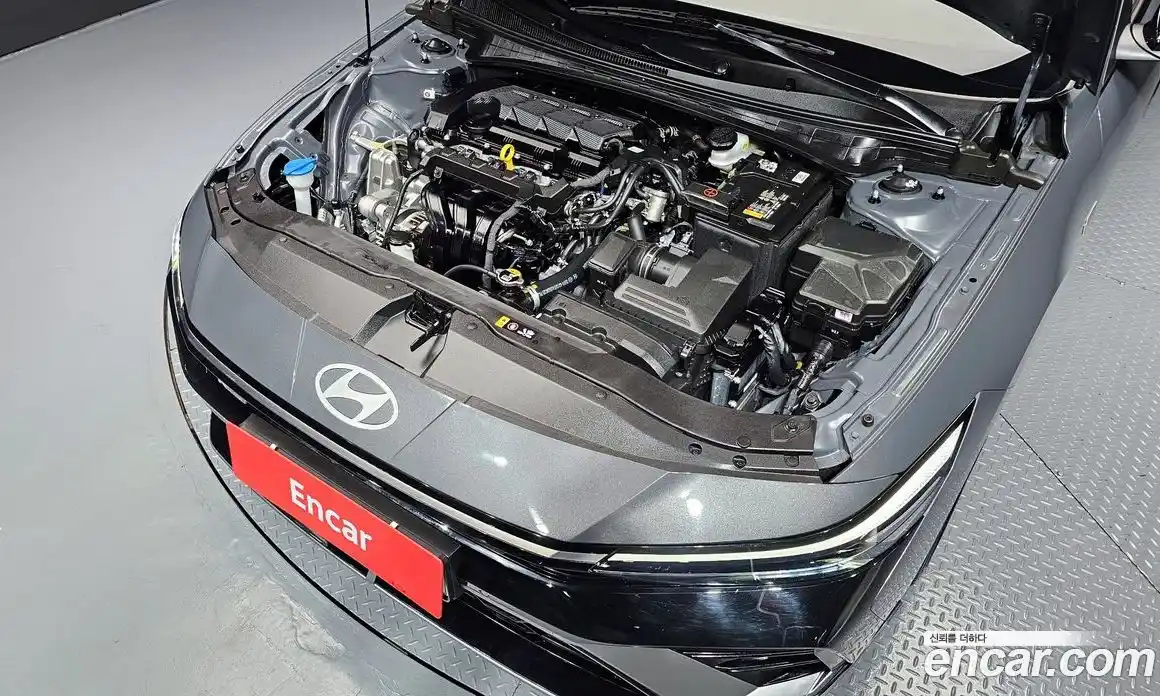 Hyundai Avante 2024 1.6 гидро, фото 6
