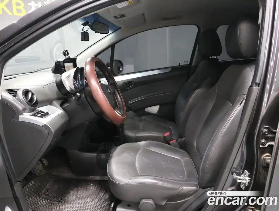 Chevrolet Spark 2014 1.0 автомат (гидро), фото 17