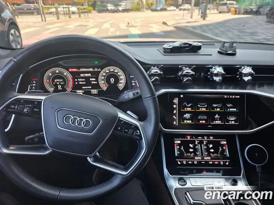 Audi A6 2022 2.0 автомат (гидро), фото 5