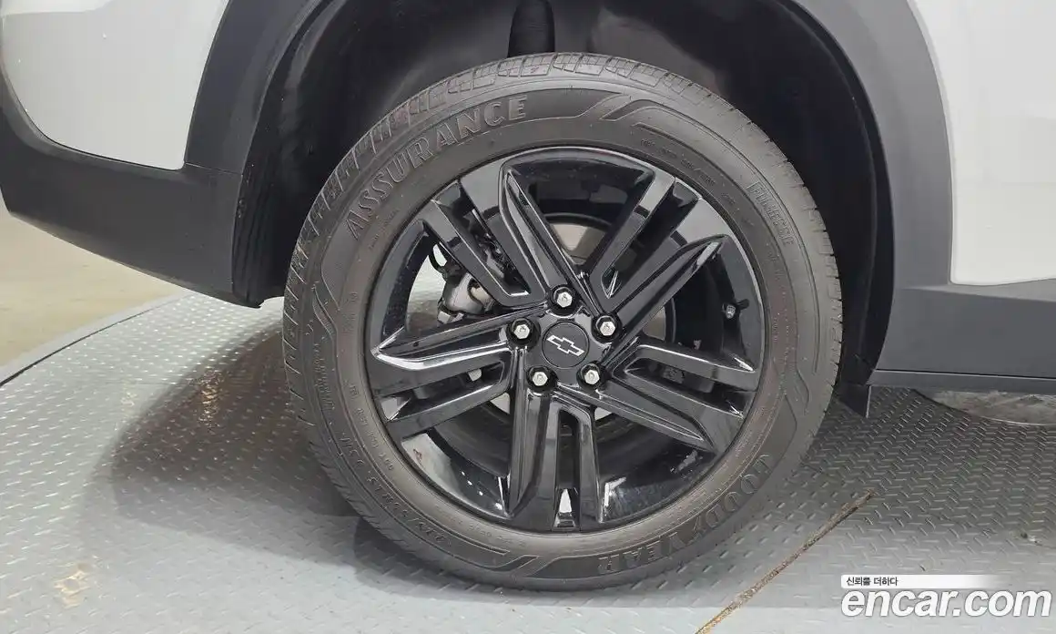 Chevrolet Trax 2023 1.2 гидро, фото 5