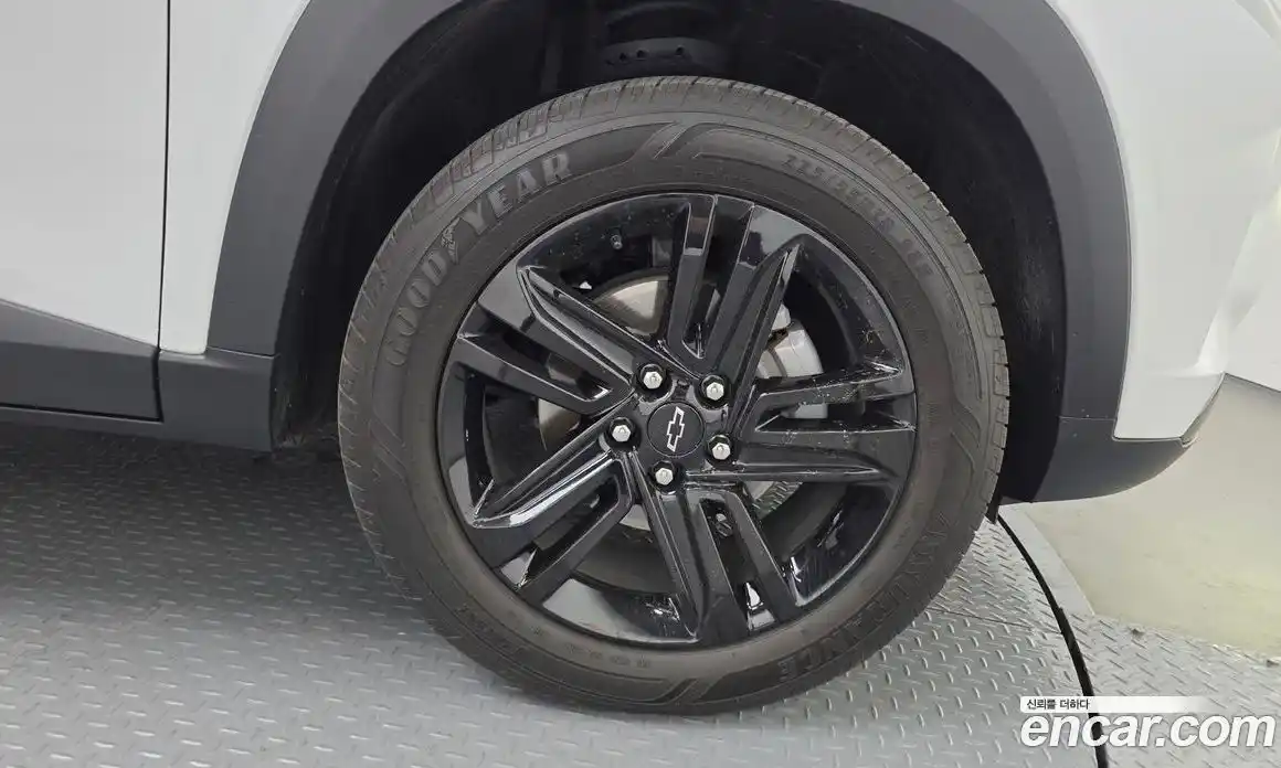 Chevrolet Trax 2023 1.2 гидро, фото 7
