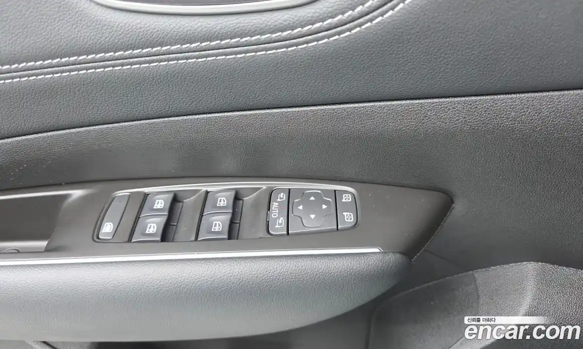 Renault SM6 2023 1.3 гидро, фото 17