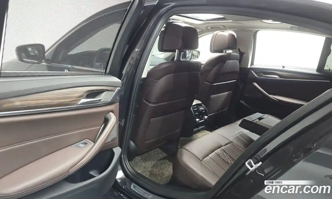 BMW 5-Series 2022 2.0 гидро, фото 15